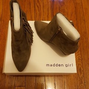 ew Madden Girl Pave Taupe Suede Fringe Wedge Booti